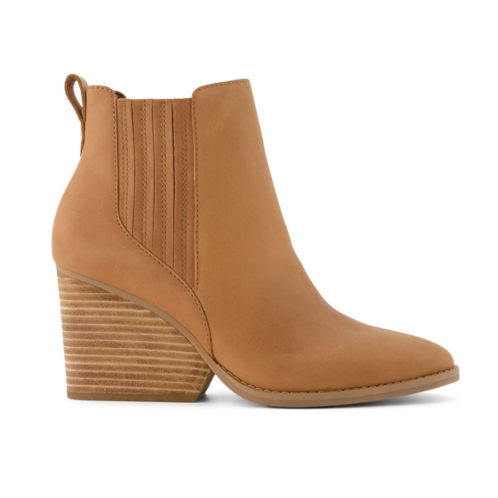 Toms Classic Brown Leather Boots